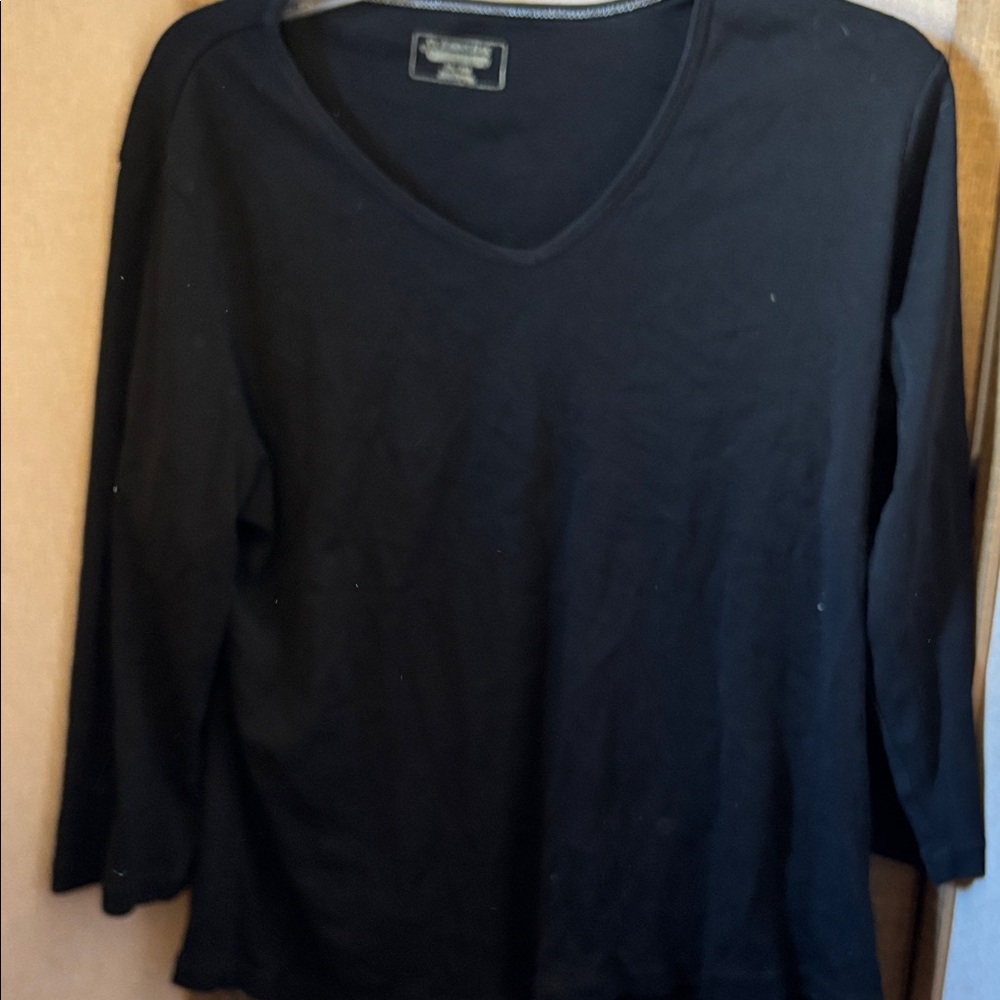 FINAL MARKDOWN St. John’s bay Classic Black Women's Top xl